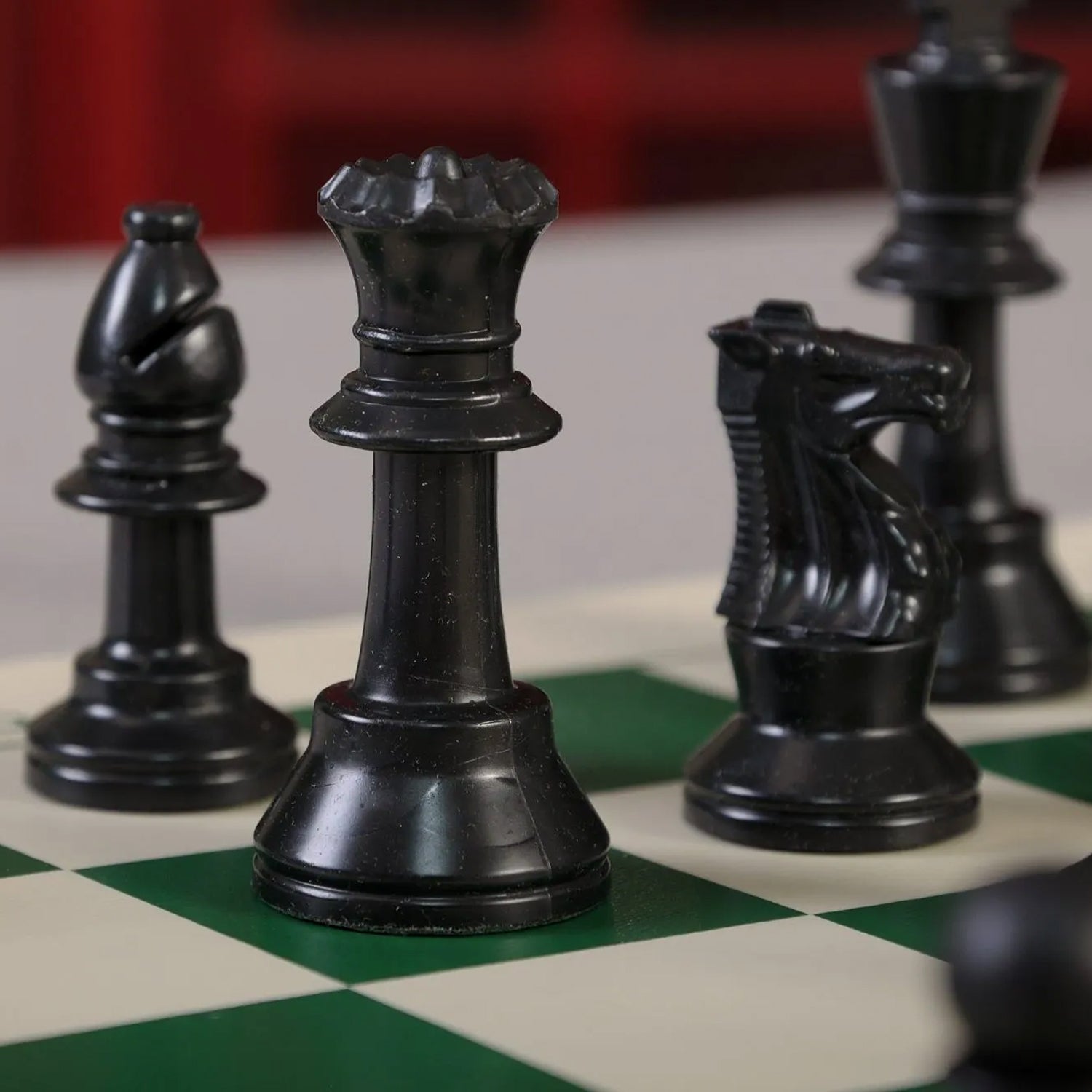 Small Premium Portable Chess Set Plastic Chess Pieces (1 Set) Small Premium Portable Chess Set Plastic Chess Pieces (1 Set)